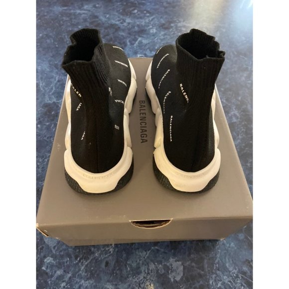 Balenciaga All Over Logo Sock Sneakers Kids EU 29-30/US 12-12.5 - Picture 2 of 10